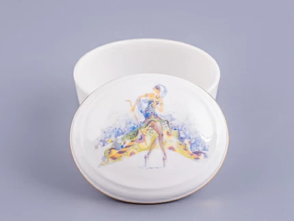 Туалетная коробочка форма Овальная рисунок Фея Карабос арт. 80.86404.00.1 Туалетная коробочка форма Овальная рисунок Фея Карабос арт. 80.86404.00.1