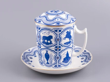 Бокал с блюдцем и с крышкой 380 мл форма Снежное утро рисунок Сувенир арт. 81.14830.00.1, 