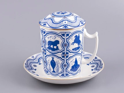 Бокал с блюдцем и с крышкой 380 мл форма Снежное утро рисунок Сувенир арт. 81.14830.00.1 Бокал с блюдцем и с крышкой 380 мл форма Снежное утро рисунок Сувенир арт. 81.14830.00.1