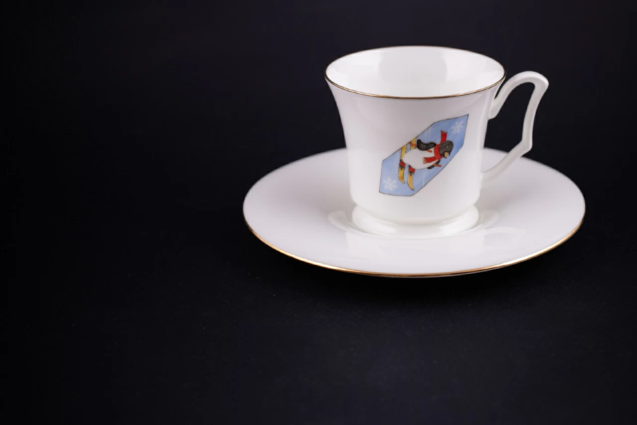 Чашка с блюдцем кофейная, рисунок Конфета Пингвин, форма Юлия, арт 61.21048.00.1, 