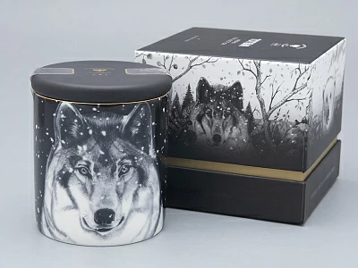 Свеча ароматическая в подарочной упаковке, рисунок Тотем. Волк аромат Тиковое дерево арт. 81.31596.00.1
