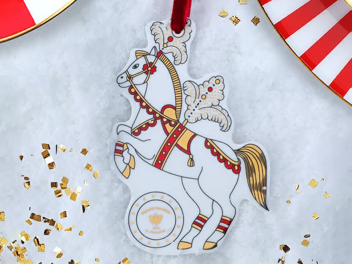 Елочная игрушка Гранд цирк в подарочной упаковке, рисунок Лошадка арт 81.34389.00.1, 