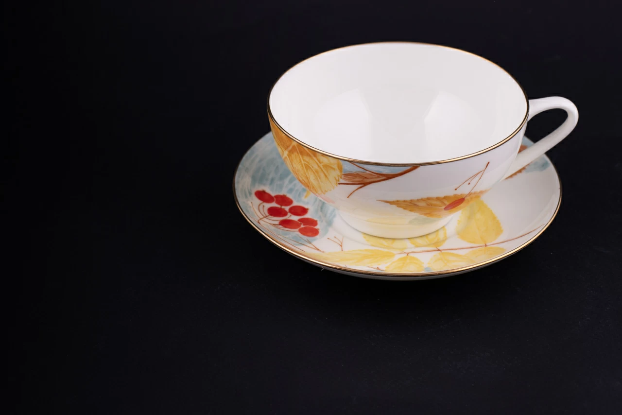 Чашка с блюдцем Золотое утро, на форме Купольная арт 61.21041.00.1,  Чашка с блюдцем Золотое утро, на форме Купольная арт 61.21041.00.1,