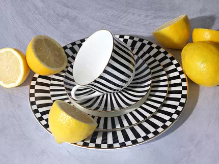 Чашка с блюдцем чайная форма Ландыш рисунок Да и нет Черный, арт. 81.32283.00.1