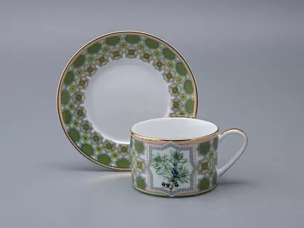 Чашка с блюдцем 250 мл в подарочной упаковке форма Соло рисунок Можжевельник ароматный, арт. 81.33953.00.1