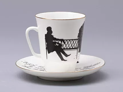 Чашка с блюдцем 165 мл форма Майская рисунок Русские писатели Пушкин, арт. 81.31157.00.1