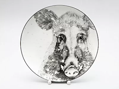Декоративная тарелка 230 мм в подарочной упаковке, форма Эллипс 2, рисунок Тотем Кабан арт. 81.26810.00.1