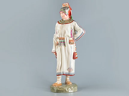 Скульптура Народности России Мордовка племени мокша арт. 82.66477.00.1