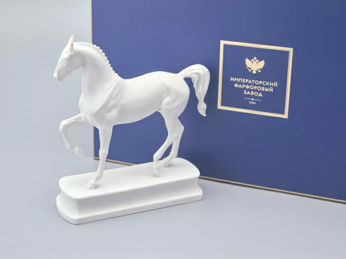 Скульптура в подарочной упаковке, форма Конь Липицциан, рисунок Белый арт. 81.18630.00.1, 