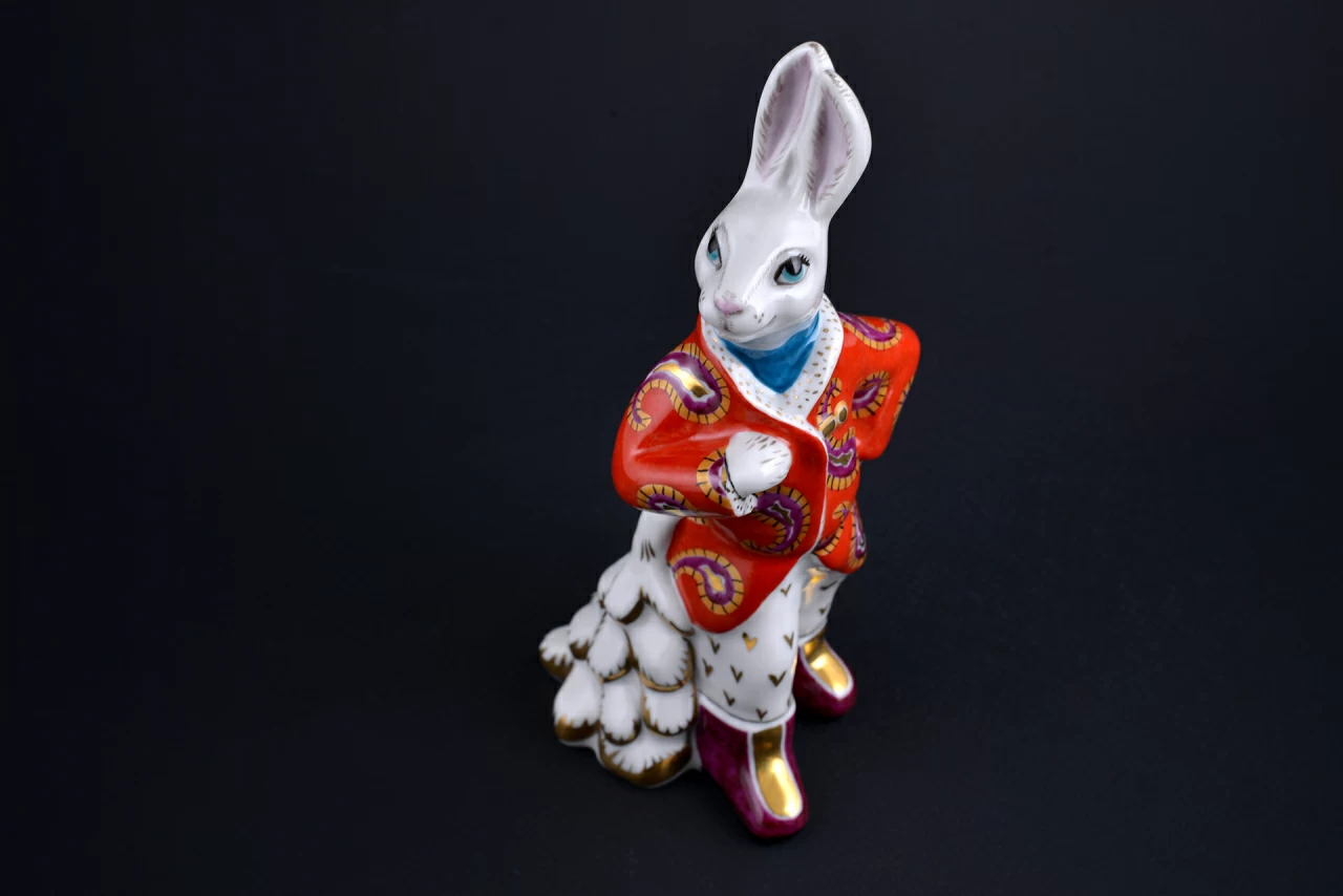 Скульптура Заяц с елкой Франт, арт 62.21240.00.1, 