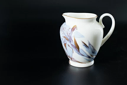 Сливочник Любимые цветы модерна на форме Весенняя, арт 60.14790.00.1