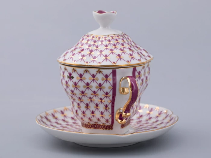 Чашка с блюдцем и крышкой форма Подарочная-2 рисунок Сетка-Блюз 2 арт. 81.26643.00.1, 