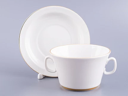 Чашка с блюдцем для бульона Молодежная Золотая лента арт. 81.10974.00.1 Чашка с блюдцем для бульона Молодежная Золотая лента арт. 81.10974.00.1