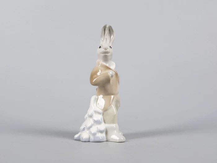 Скульптура Заяц с ёлкой Хвастун арт. 82.43058.00.1, 