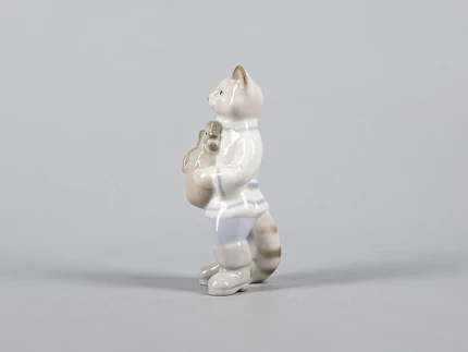 Скульптура  Кот с петушком Друзья арт. 82.43057.00.1 Скульптура  Кот с петушком Друзья арт. 82.43057.00.1