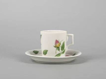 Сервиз чайный форма Гербовая рисунок Розариум 6 персон 14 предметов арт. 81.32001.00.1, 