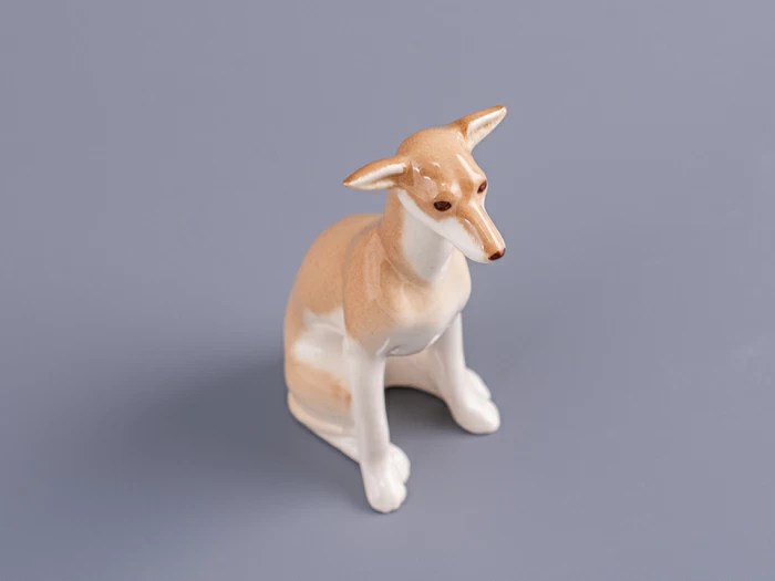 Скульптура Левретка сидящая Вильма арт. 82.83388.00.1,  Скульптура Левретка сидящая Вильма арт. 82.83388.00.1,