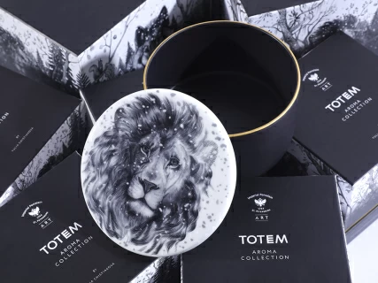 Свеча ароматическая в подарочной упаковке, рисунок Тотем. Лев аромат Пало Санто арт. 81.31595.00.1, 