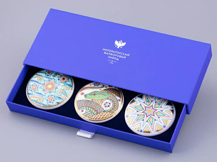 Подарочный набор Ёлочная игрушка, форма Сфера, рисунок Три стихии Змея, арт. 81.32609.00.1,  Подарочный набор Ёлочная игрушка, форма Сфера, рисунок Три стихии Змея, арт. 81.32609.00.1,