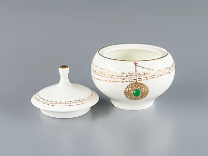 Сахарница форма Яблочко, рисунок Золотой медальон 250 мл арт. 80.65392.00.1 Сахарница форма Яблочко, рисунок Золотой медальон 250 мл арт. 80.65392.00.1