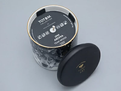 Свеча ароматическая в подарочной упаковке, рисунок Тотем. Волк аромат Тиковое дерево арт. 81.31596.00.1