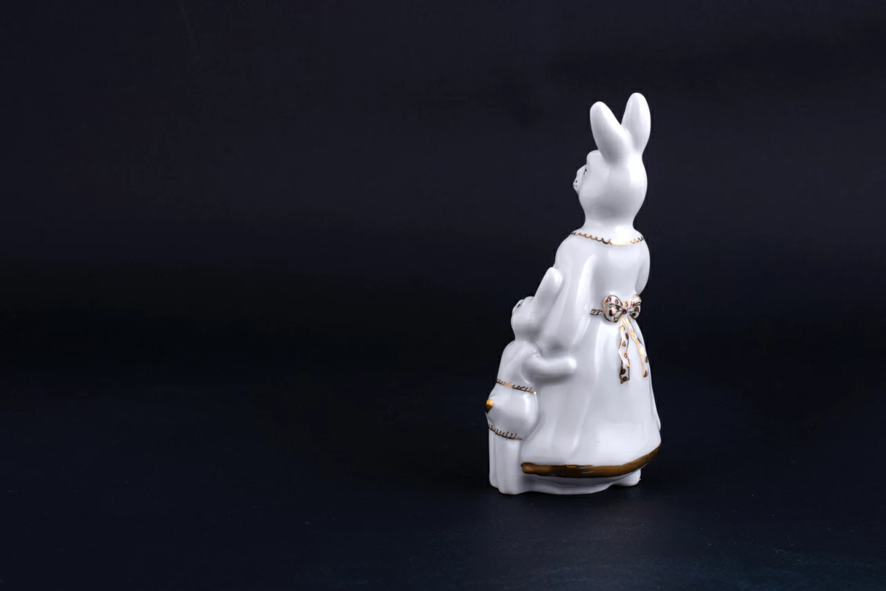 Скульптура Зайчиха-мама, рисунок Золотой, арт 62.15763.00.1,  Скульптура Зайчиха-мама, рисунок Золотой, арт 62.15763.00.1,