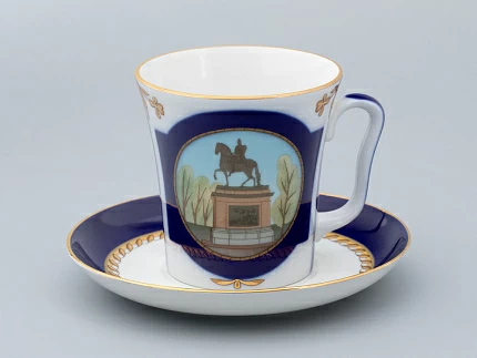 Бокал с блюдцем форма Ленинградский рисунок Прадеду правнук арт. 81.31478.00.1 Бокал с блюдцем форма Ленинградский рисунок Прадеду правнук арт. 81.31478.00.1