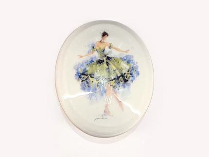 Туалетная коробочка форма Овальная рисунок Фея щедрости арт. 80.86401.00.1 Туалетная коробочка форма Овальная рисунок Фея щедрости арт. 80.86401.00.1