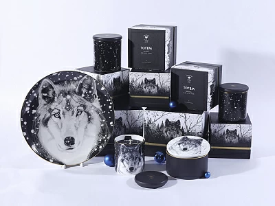 Свеча ароматическая в подарочной упаковке, рисунок Тотем. Волк аромат Тиковое дерево арт. 81.31596.00.1