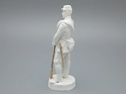 Скульптура Рядовой русской пехоты эпохи Александра II, в подарочной упаковке, рисунок Белый бисквит, арт 81.33425.00.1