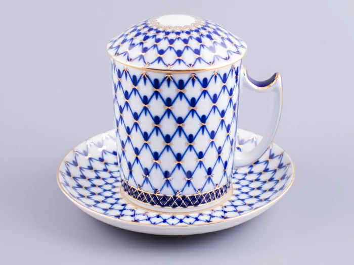 Бокал с блюдцем и с крышкой 380 мл форма Снежное утро рисунок Кобальтовая сетка арт. 81.15425.00.1, 