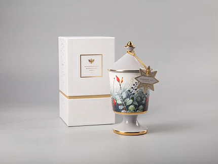 Свеча ароматическая в подарочной упаковке, форма Идиллия рисунок Календа аромат Зимний лес, арт. 81.33151.00.1