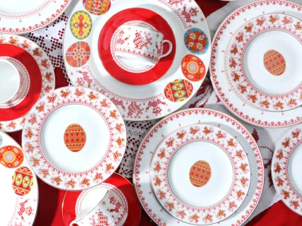 Тарелка плоская 270 мм форма Премиум рисунок Петушки-гребешки, арт 80.49802.00.1, 