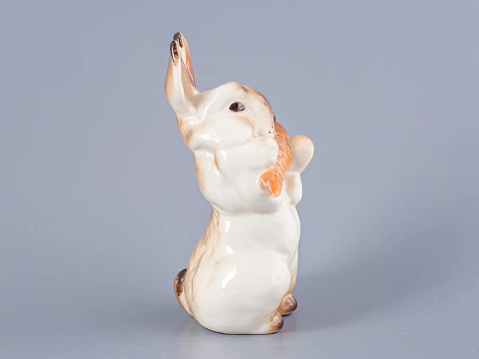 Скульптура Заяц с морковкой № 1 арт. 82.01962.00.1, 