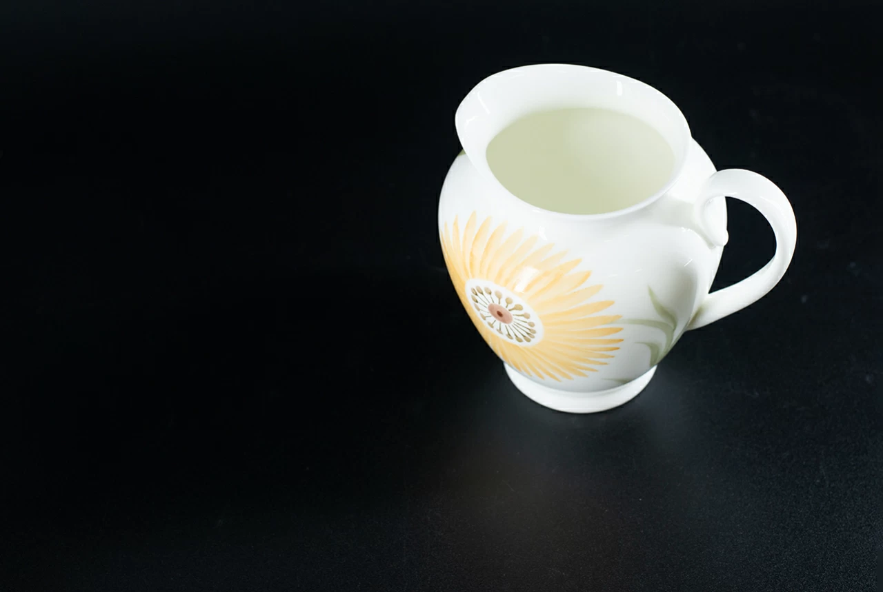 Сливочник Летнее утро, на форме Весенняя, арт 60.14072.00.1, 