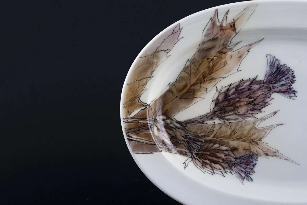 Блюдо овальное Татарник колючий на форме Молодежная арт 60.13546.00.1, 