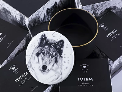 Свеча ароматическая в подарочной упаковке, рисунок Тотем. Волк аромат Тиковое дерево арт. 81.31596.00.1