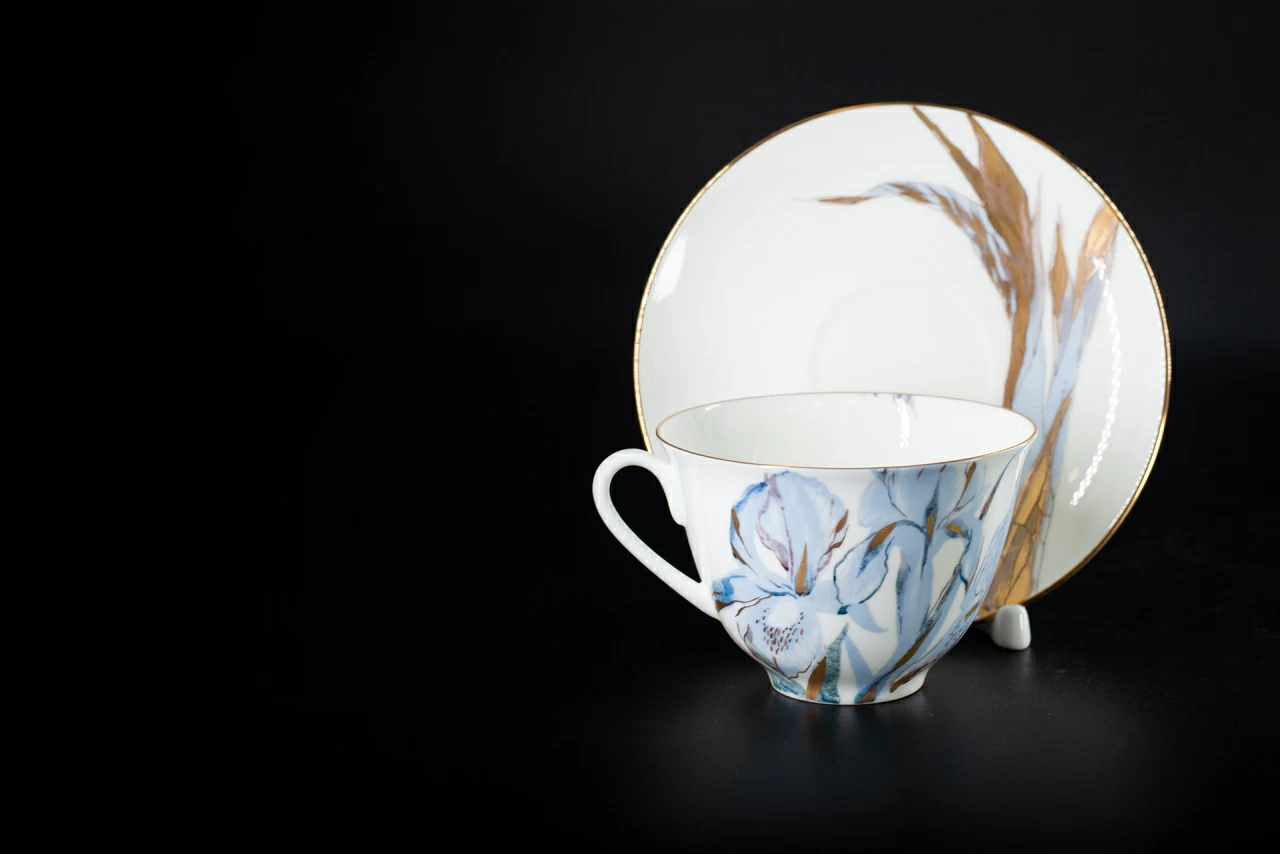 Чашка с блюдцем Любимые Цветы Модерна 4, на форме Весенняя, арт 61.21003.00.1, 