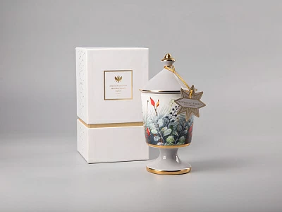 Свеча ароматическая в подарочной упаковке, форма Идиллия рисунок Календа аромат Загадочный лес арт. 81.31005.00.1 Свеча ароматическая в подарочной упаковке, форма Идиллия рисунок Календа аромат Загадочный лес арт. 81.31005.00.1