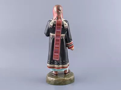 Скульптура Народности России малого размера, Башкирка, арт 82.99369.00.1