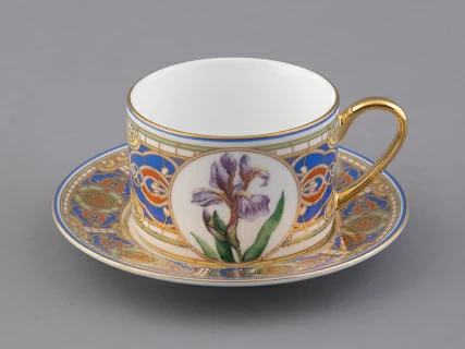 Чашка с блюдцем 250 мл в подарочной упаковке форма Соло, рисунок Нежный Ирис, арт. 81.32657.00.1,  Чашка с блюдцем 250 мл в подарочной упаковке форма Соло, рисунок Нежный Ирис, арт. 81.32657.00.1,