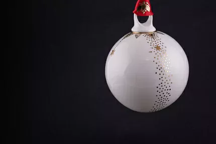 Елочная игрушка Шар с елкой, рисунок Снегопад, арт 60.21171.00.1
