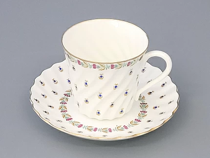 Чашка с блюдцем кофейная 155 мл форма Витая рисунок Голубые ягодки арт. 81.13975.00.1