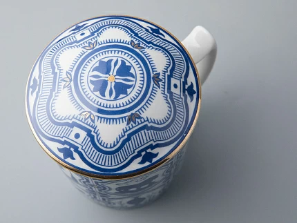 Бокал с блюдцем и с крышкой 380 мл форма Снежное утро рисунок Сувенир арт. 81.14830.00.1 Бокал с блюдцем и с крышкой 380 мл форма Снежное утро рисунок Сувенир арт. 81.14830.00.1