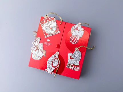 Елочные игрушки 5шт в подарочной упаковке, рисунок Гранд цирк, арт 81.34385.00.1 Елочные игрушки 5шт в подарочной упаковке, рисунок Гранд цирк, арт 81.34385.00.1