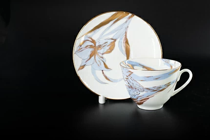 Чашка с блюдцем Любимые Цветы Модерна, на форме Весенняя, арт 61.21000.00.1