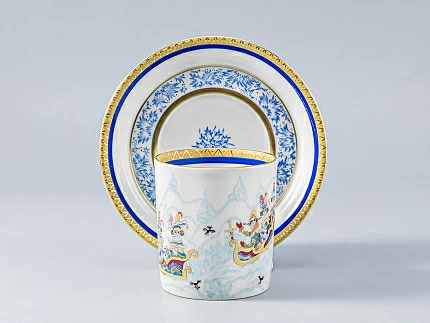 Сервиз чайный форма Гербовая рисунок Зимние забавы, 4 персон 11 предметов, арт. 81.14057.01.1