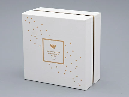 Свеча ароматическая в подарочной упаковке, форма Идиллия рисунок Календа аромат Зимний лес, арт. 81.33153.00.1