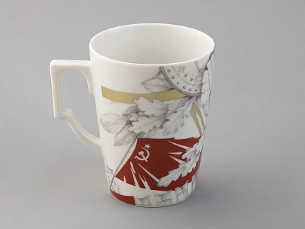 Бокал с блюдцем в подарочной упаковке, форма Гранд, рисунок Маршалы Победы. Иосиф Сталин, арт. 81.33241.00.1 Бокал с блюдцем в подарочной упаковке, форма Гранд, рисунок Маршалы Победы. Иосиф Сталин, арт. 81.33241.00.1