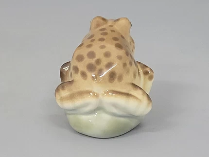 Скульптура Лягушка прудовая коричневая арт. 82.63684.00.1 Скульптура Лягушка прудовая коричневая арт. 82.63684.00.1